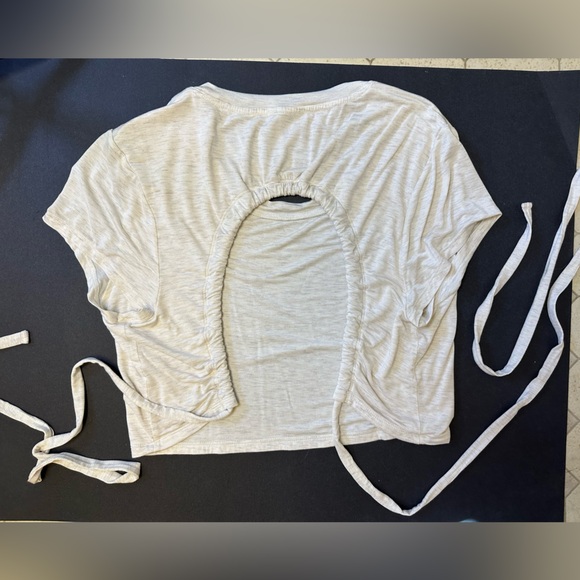 aerie Tops - 🌟offline by aerie Cinch Back T-shirt